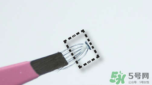 单簇假睫毛怎么贴,单簇假睫毛贴法步骤图